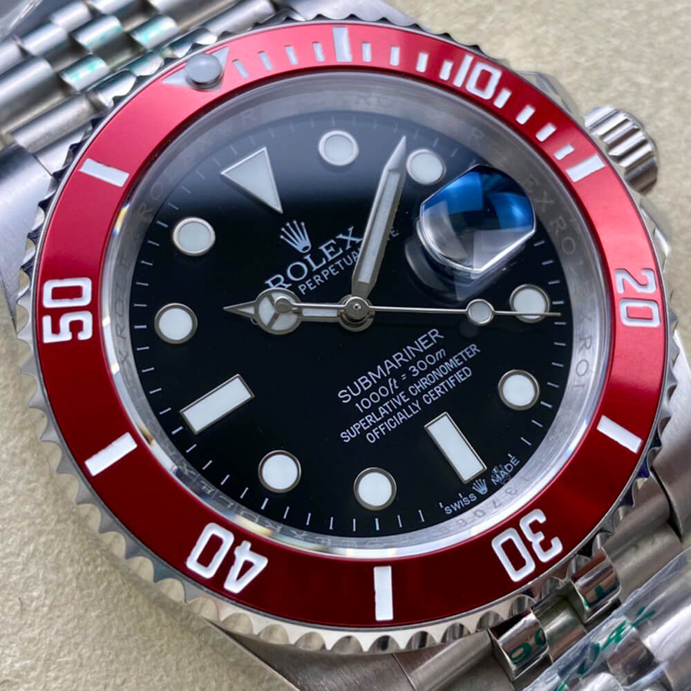 Rolex Submariner Date