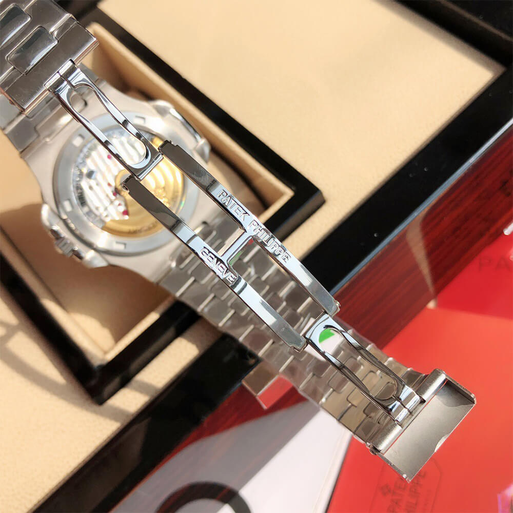 Patek Philippe Nautilus 5711/1A